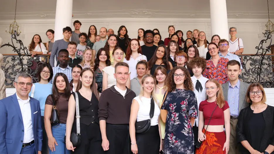 Gruppenbild der Summer School Teilnehmenden