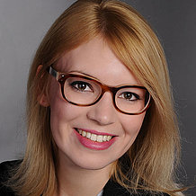 Dr. Anna Vogel