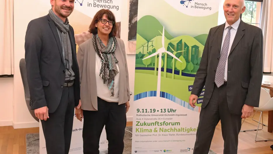 (v.l.) Eichstätts Oberbürgermeister Andreas Steppberger, KU-Präsidentin Prof. Dr. Gabriele Gien sowie THI-Präsident Prof. Dr. Walter Schober stellten bei einem Pressegespräch das Programm des Zukunftsforums vor.