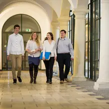 [Translate to English:] Bibliotheksführungen zum Semesterstart, Ulmer Hof