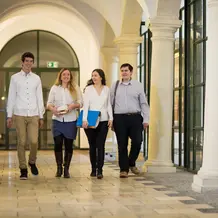 Bibliotheksführungen zum Semesterstart, Ulmer Hof
