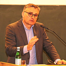 Dem Vortrag von Stefan Kornelius (Leiter des Ressorts Außenpolitik bei der Süddeutschen Zeitung) schloss sich eine Podiumsdiskussion mit Wissenschaftlern der KU an.