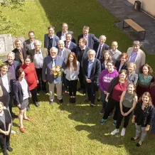 Zu Ehren von Prof. Dr. Gerhard Zimmer (Mitte) veranstalteten Kolleginnen und Kollegen sowie Studierende eine Tagung zu einem breiten Themenspektrum an archäologischen Fragestellungen. (Foto: Schulte Strathaus)