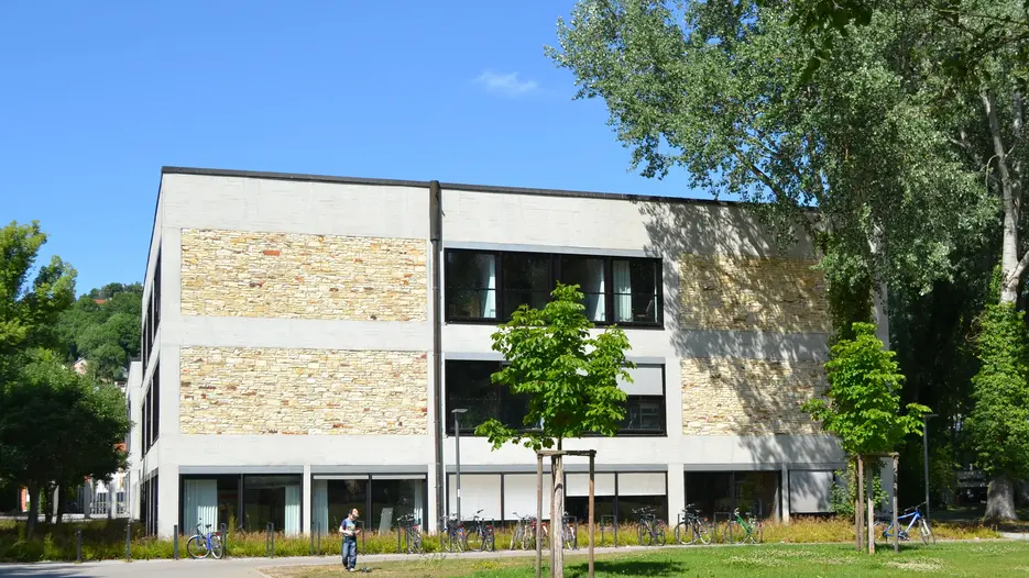 KG Gebäude Bau E