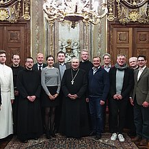 Gruppenfoto der DFG-Tagung zu männlichen Ordensgemeinschaften in Klosterneuburg.