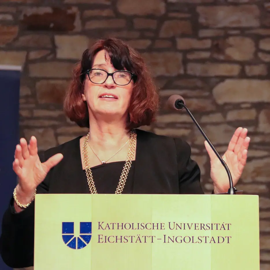 KU-Präsidentin Prof. Dr. Gabriele Gien