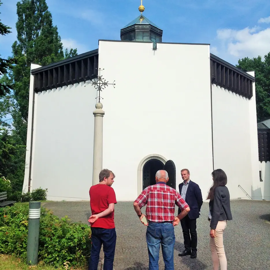 Kirchenraum02_01.JPG