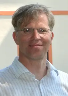 Prof. Dr. Stefan Schieren