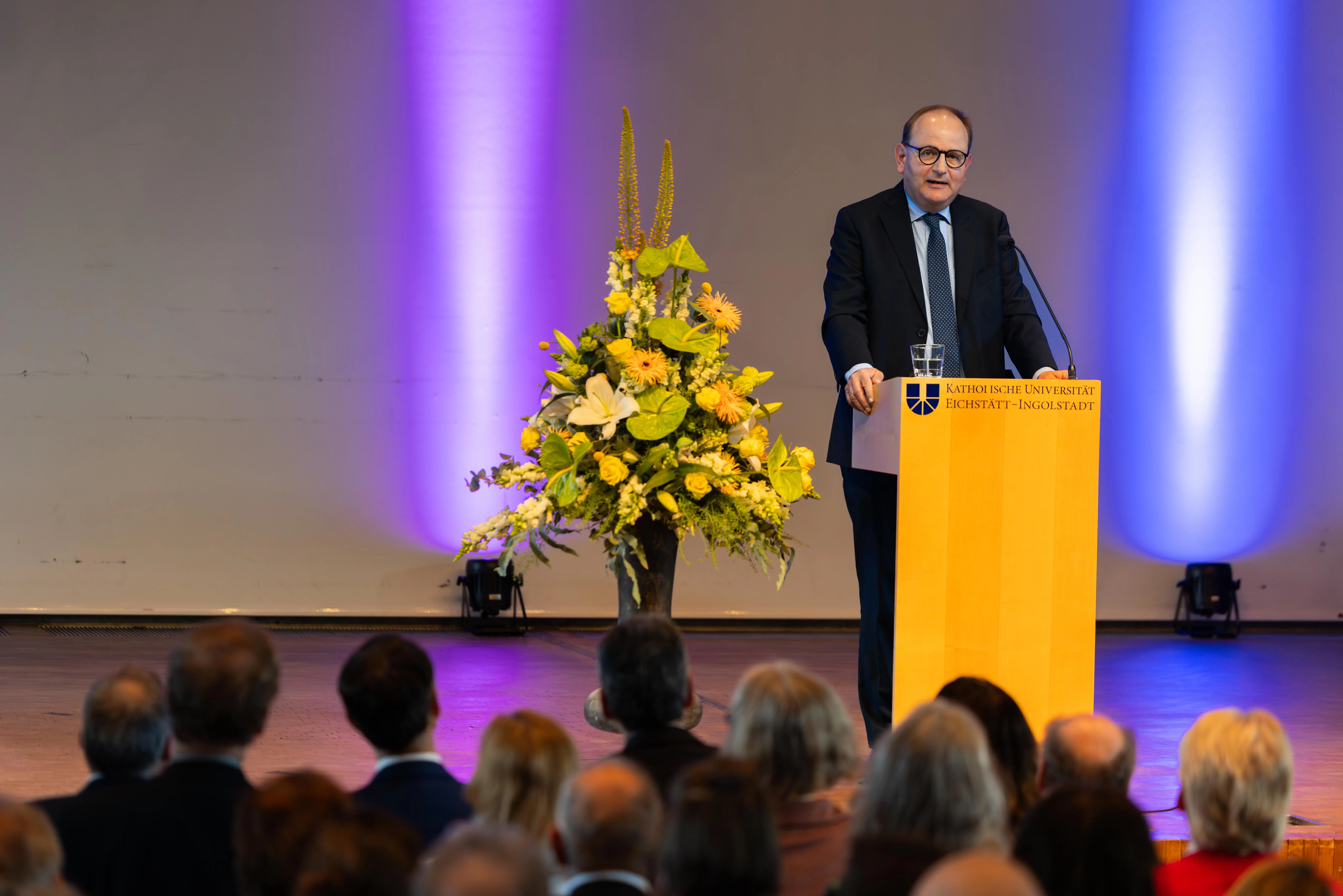 Prof. Edenhofer