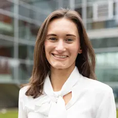 Nina Sch&ouml;nfelder