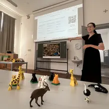 Duplofiguren illustrieren den Zoobesuch