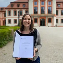 LG vor Sommerresidenz