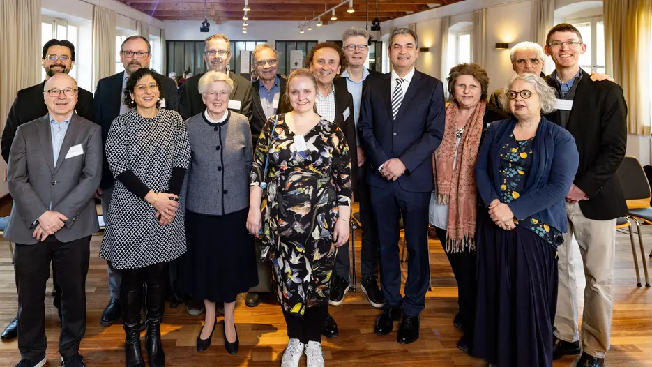 Gruppenfoto der Referenten und Veranstalter