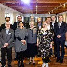 Gruppenfoto der Referenten und Veranstalter