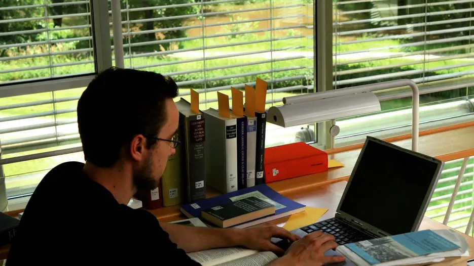 Bibliothek2.jpg