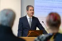 Prof. Dr. Klaus Stüwe, Vizepräsident für Internationales und Profil