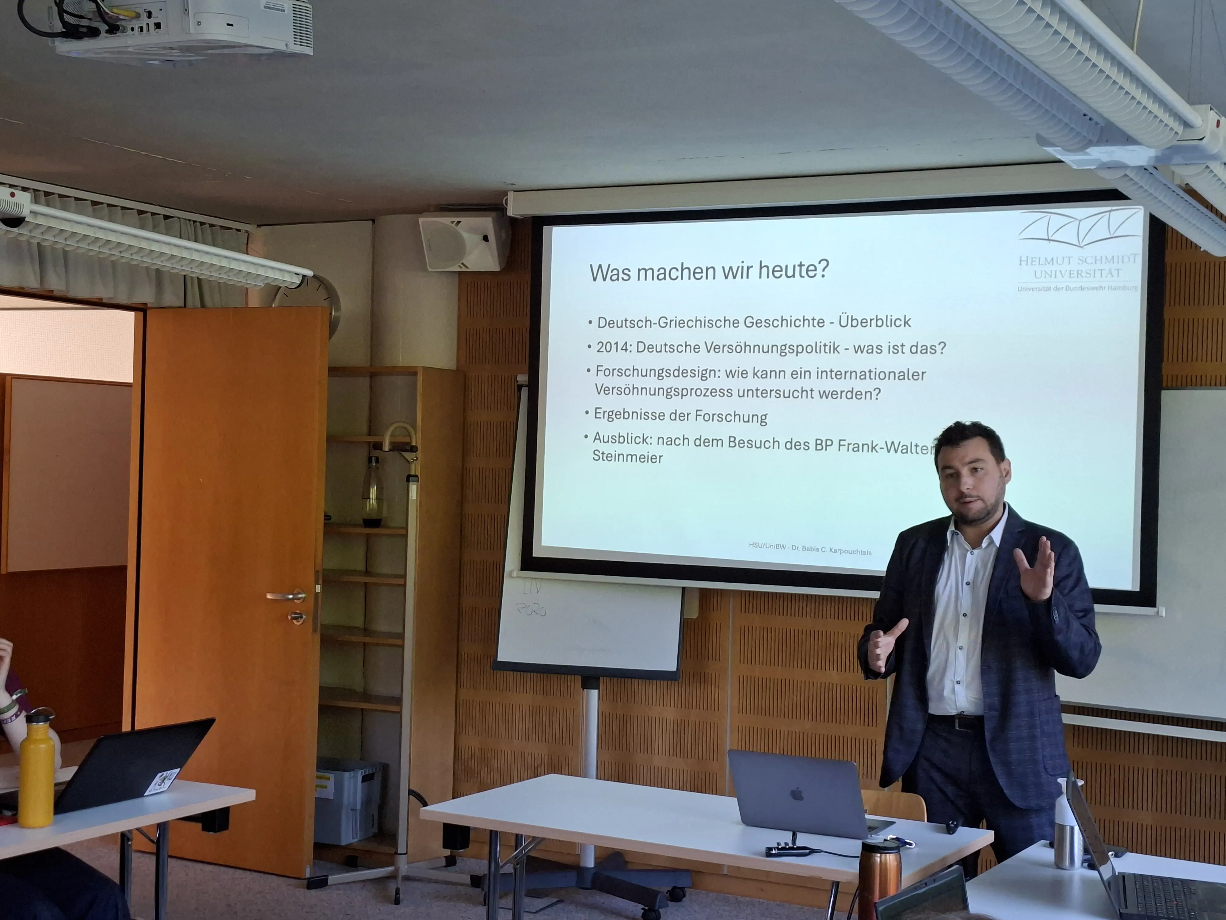 Babis Karpouchtsis (Universität der Bundeswehr, Hamburg)
