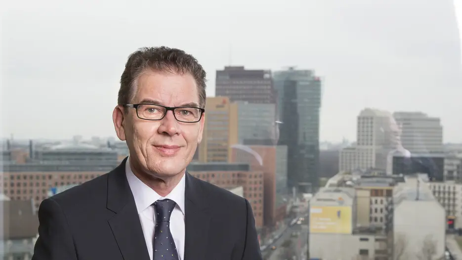 Minister_Dr_Gerd_Mueller_Bundesregierung.jpg