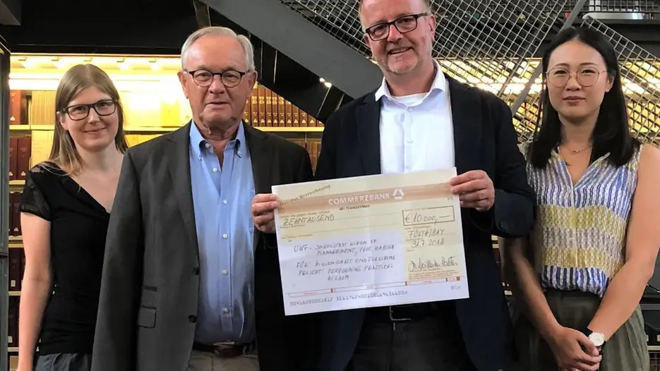Spende_Roth_Stiftung.jpg