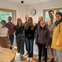 Bildunterschrift: Exkursion des Projektteams auf den Urlaubsbauernhof Sammiller in Holnstein (Berching)