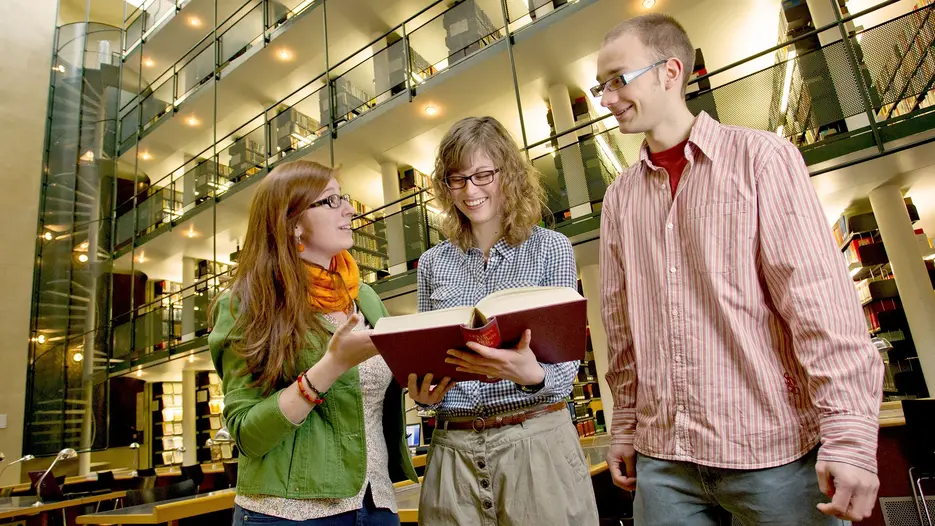 Bibliotheksführungen zum Semesterstart, Ulmer Hof