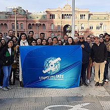 Angehörige der sieben UNISERVITATE Hubs in Buenos Aires