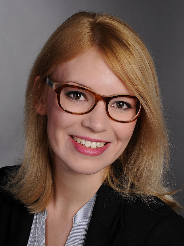 Dr. Anna Vogel