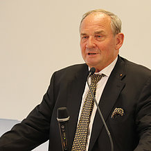 Prof. Dr. Walter Schweidler