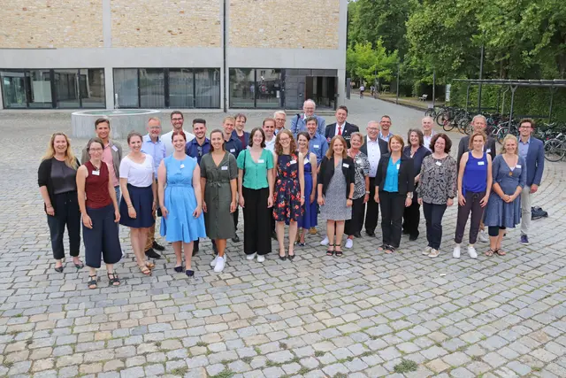 Die Partnerinnen und Partner der zehn Innovationsprojekte.