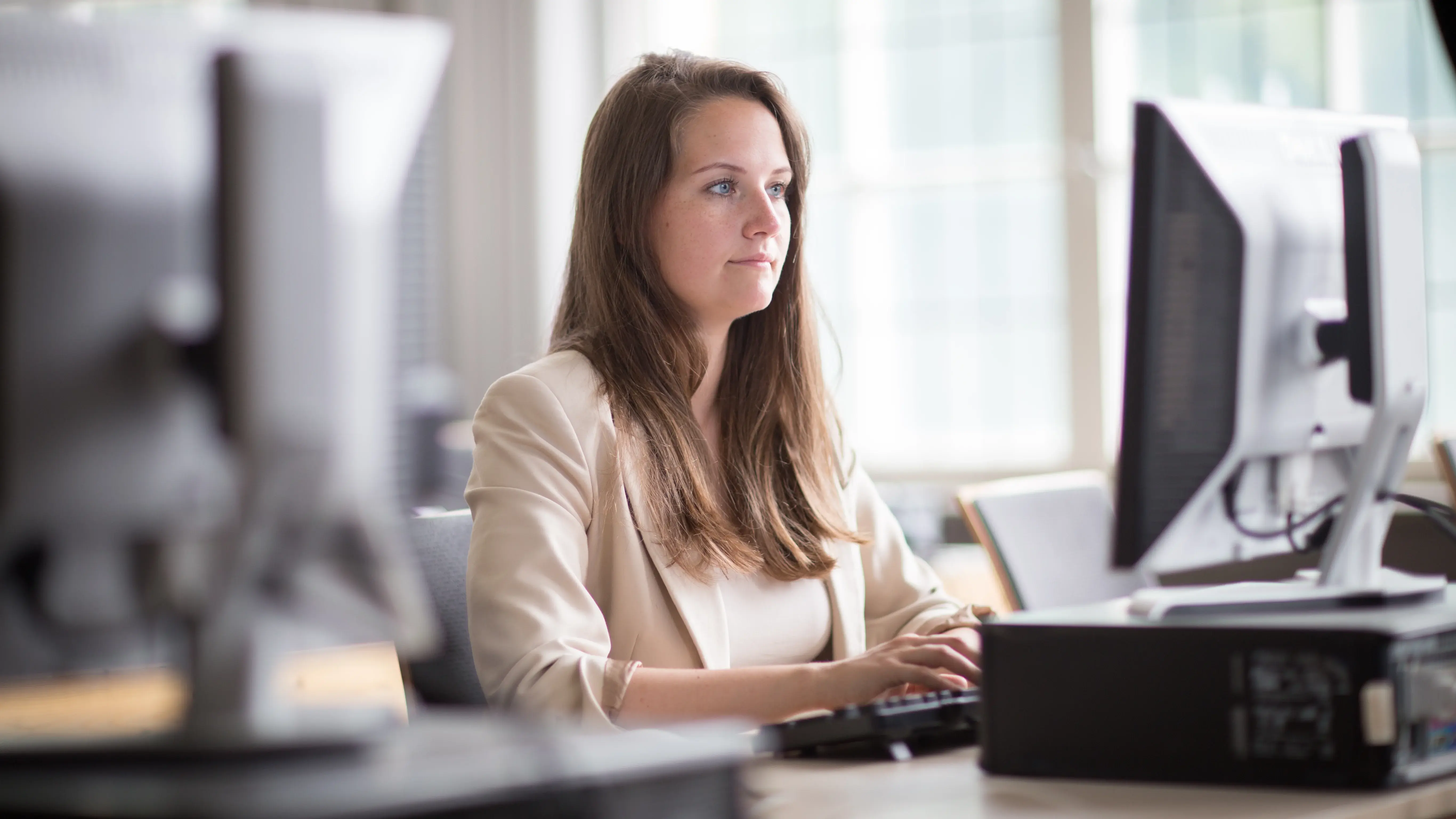student in computer pool