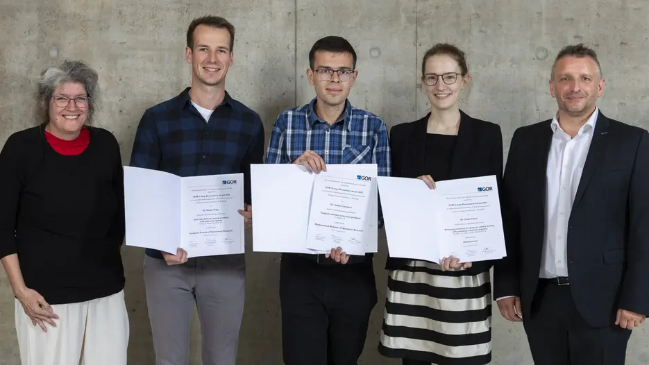 Preisträgerinnen und Preisträger des GOR Young Researchers Awards 2025.