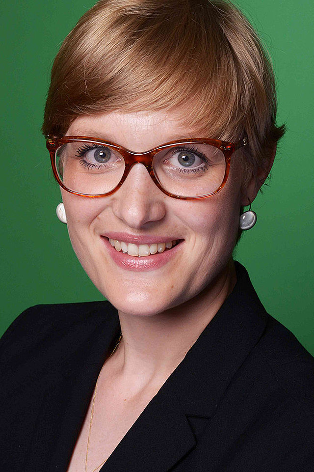 Dr. Caroline Rothauge