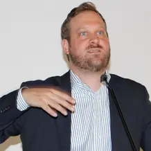 Ahrens.JPG