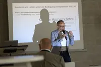 - im Zeitalter K&uuml;nstlicher Intelligenz