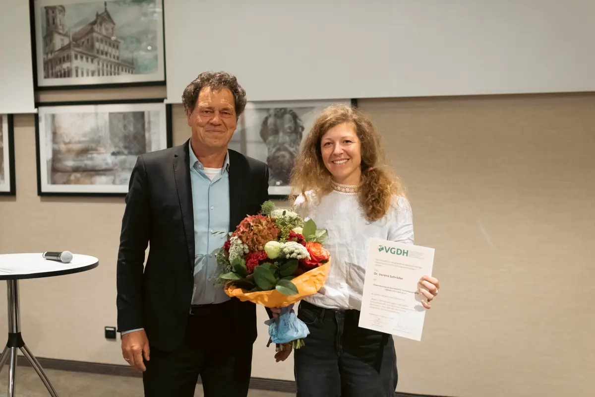 Verena Schröder erhält den VGDH-Preis 2025 für ihre Dissertation – KU