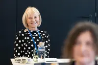 Prof. Dr. Klaudia Schultheis (rechts) ist Teil des Projektleitungsteams an der KU.