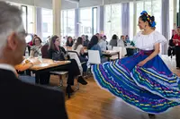 Mittagspause mit lateinamerikanischen T&auml;nzen