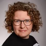 Christina Papacek-Zimmermann