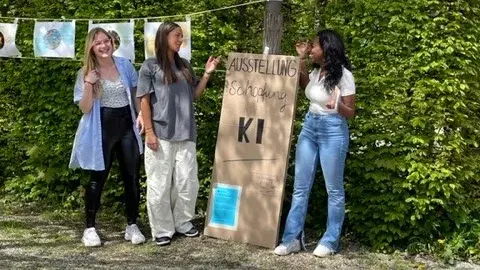 TagderoffenenTür