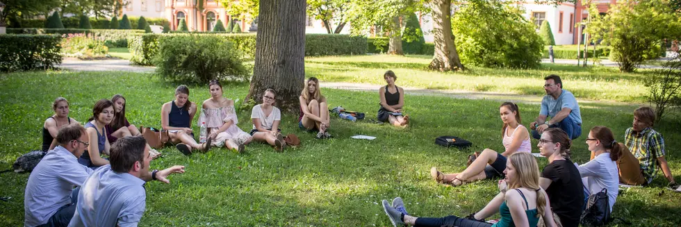Seminar im Hofgarten