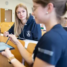 Studierende im Seminar