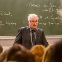 „Die Fähigkeit zu Kritik und Selbstkritik ist Grundlage für das Überleben der Menschheit“