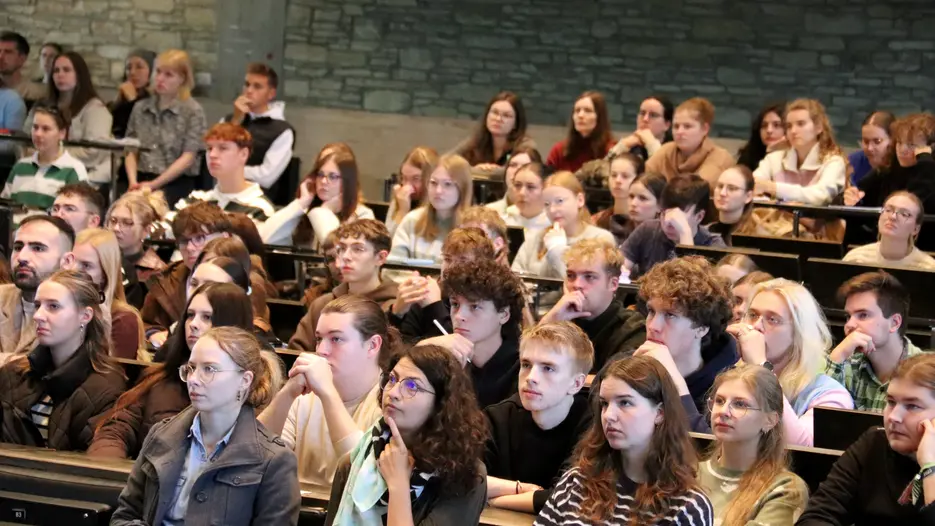 Studierende bei der Auftaktveranstaltung